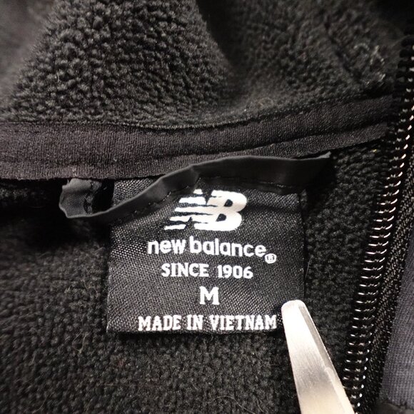 New Balance Hybrid Hooded Jacket Men's Size Medium Black/Grey - Picture 4 of 12